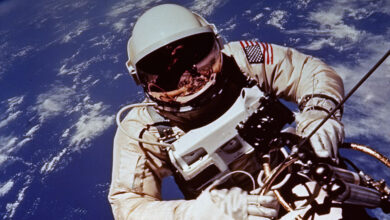 03 June - Ed White First US Space Walk